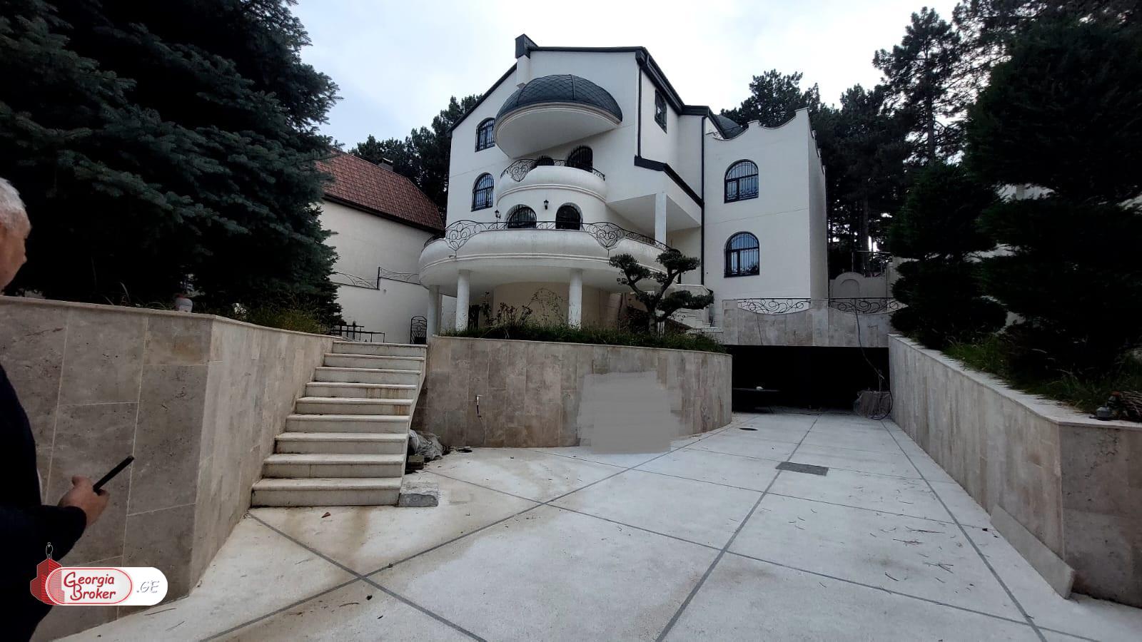 nearly repaired office space for rent